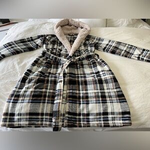 Vera Bradley Plush Fleece Plaid Belted Hooded Robe L/XL.